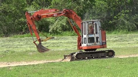 offset mini excavator